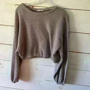 Altar’d State cropped pullover top, size small, lavender lilac color, EUC